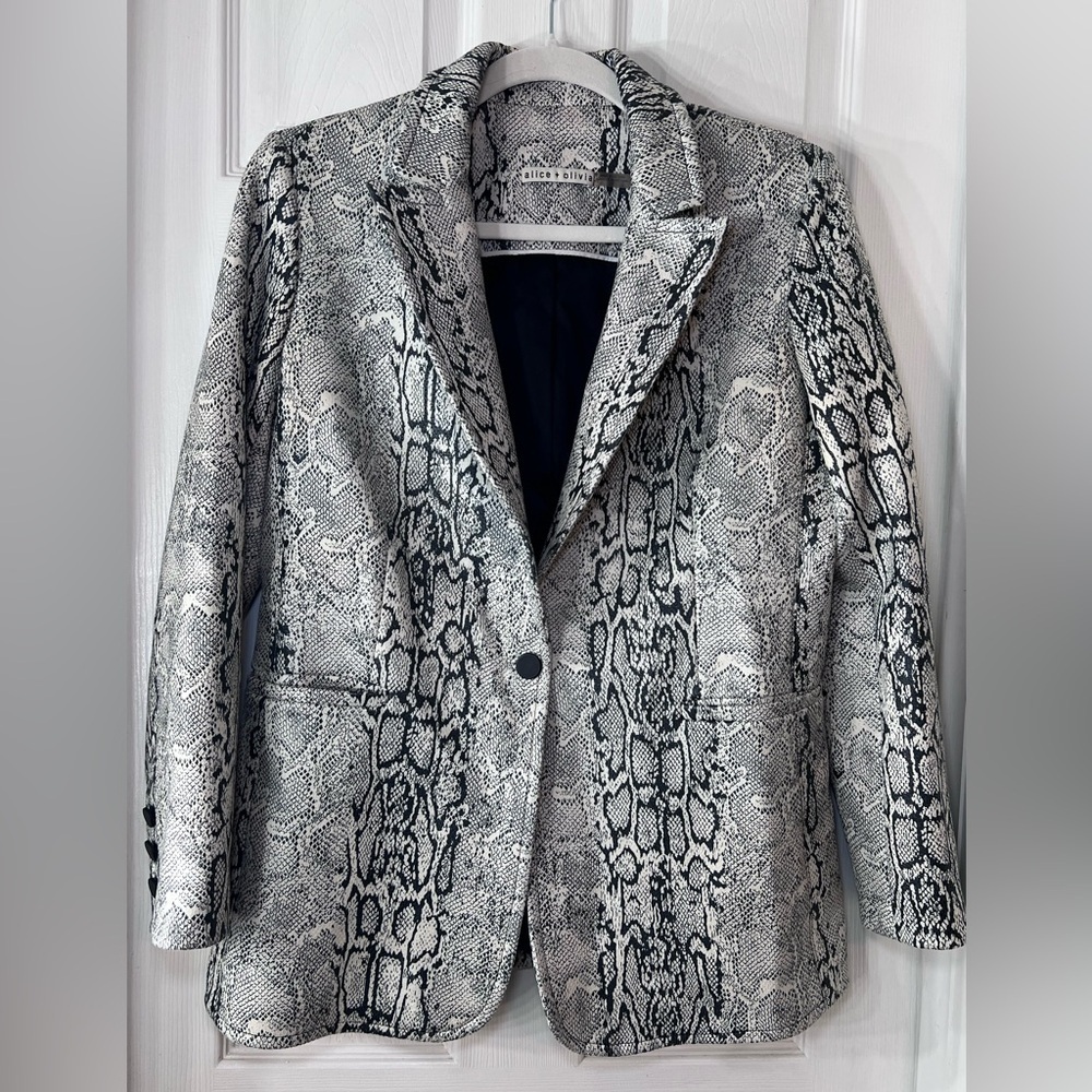 Alice and Olivia Breann Snake Embossed Faux Leather Blazer Size 12 Retail‎ $595